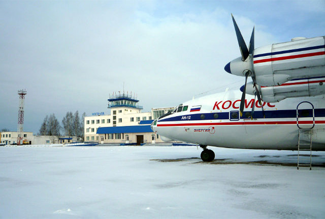 АН-12 авиакомпании КОСМОС