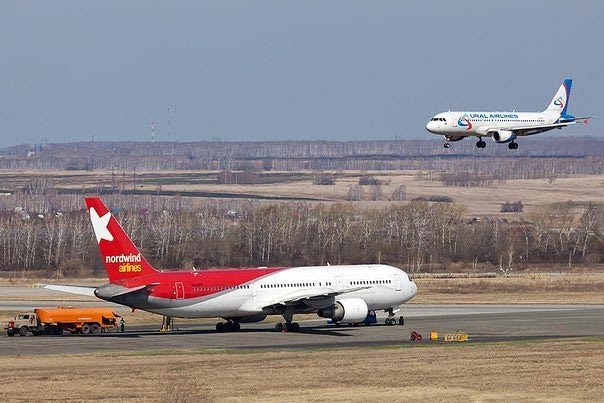 Посадка самолета авиакомпании Ural airlines